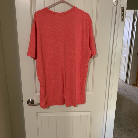 Nike short sleeve dri fit - Picture 2 of 2